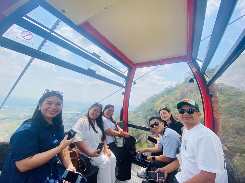 Cu Chi Tunnels, Cao Dai Temple and Ba Den Mountain 1 day HCMP18 - Image 14