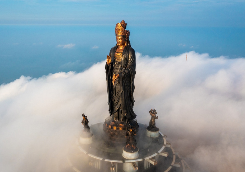 Cu Chi Tunnels, Cao Dai Temple and Ba Den Mountain 1 day HCMP18 - Image 12