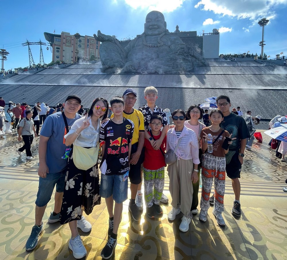 Cu Chi Tunnels, Cao Dai Temple and Ba Den Mountain 1 day HCMP18 - Image 9