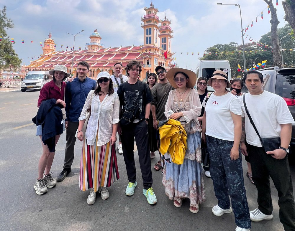 Cu Chi Tunnels, Cao Dai Temple and Ba Den Mountain 1 day HCMP18 - Image 6